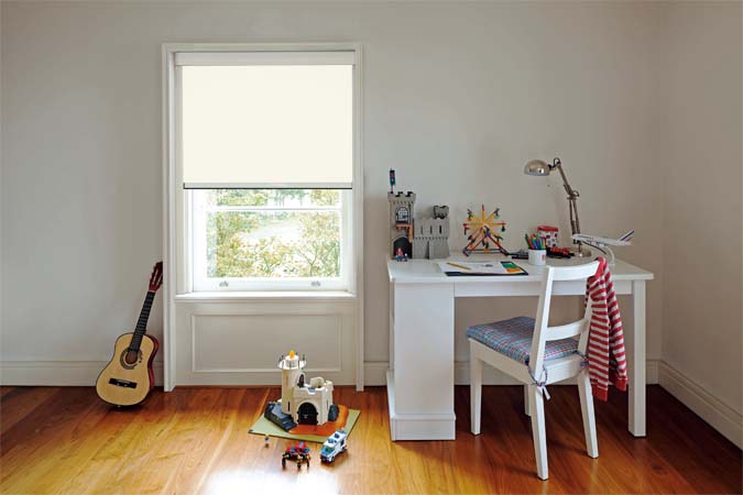 BlocOut - Blackout Sleep Shade in Orchid White